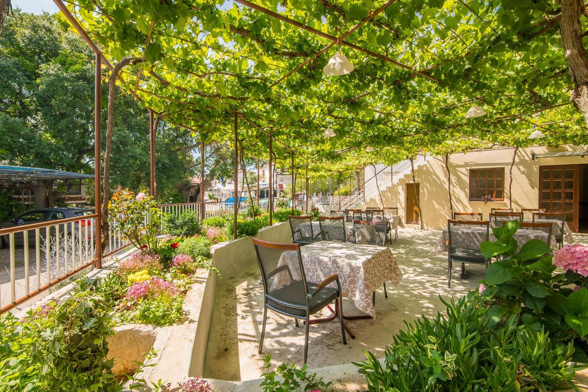 B&B Segulja Malinska Ngoại thất bức ảnh