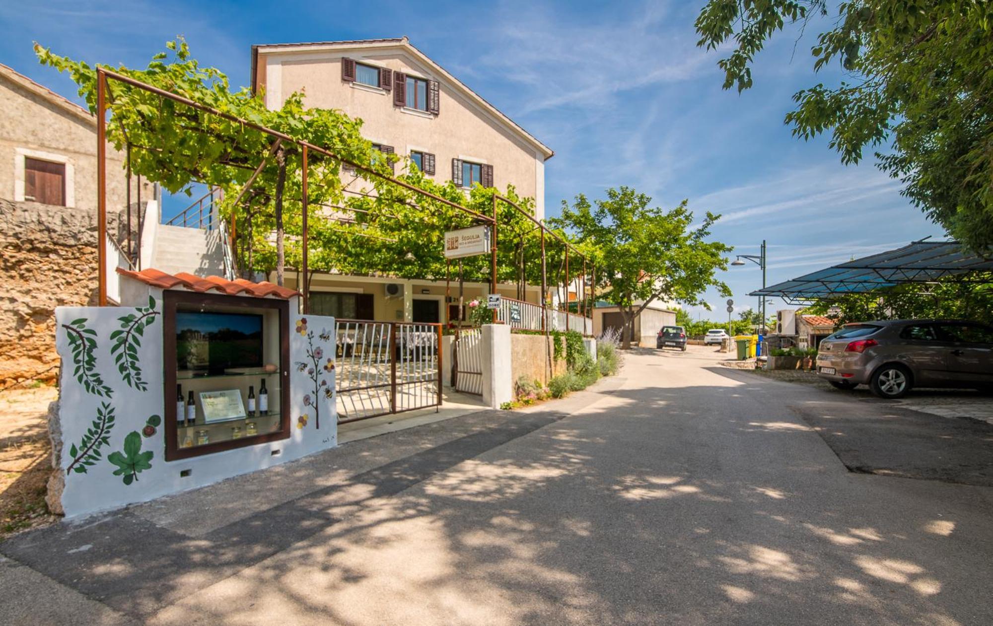 B&B Segulja Malinska Ngoại thất bức ảnh
